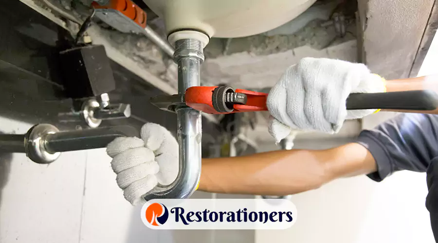 10 Things to Do When A Pipe Bursts in Your Home